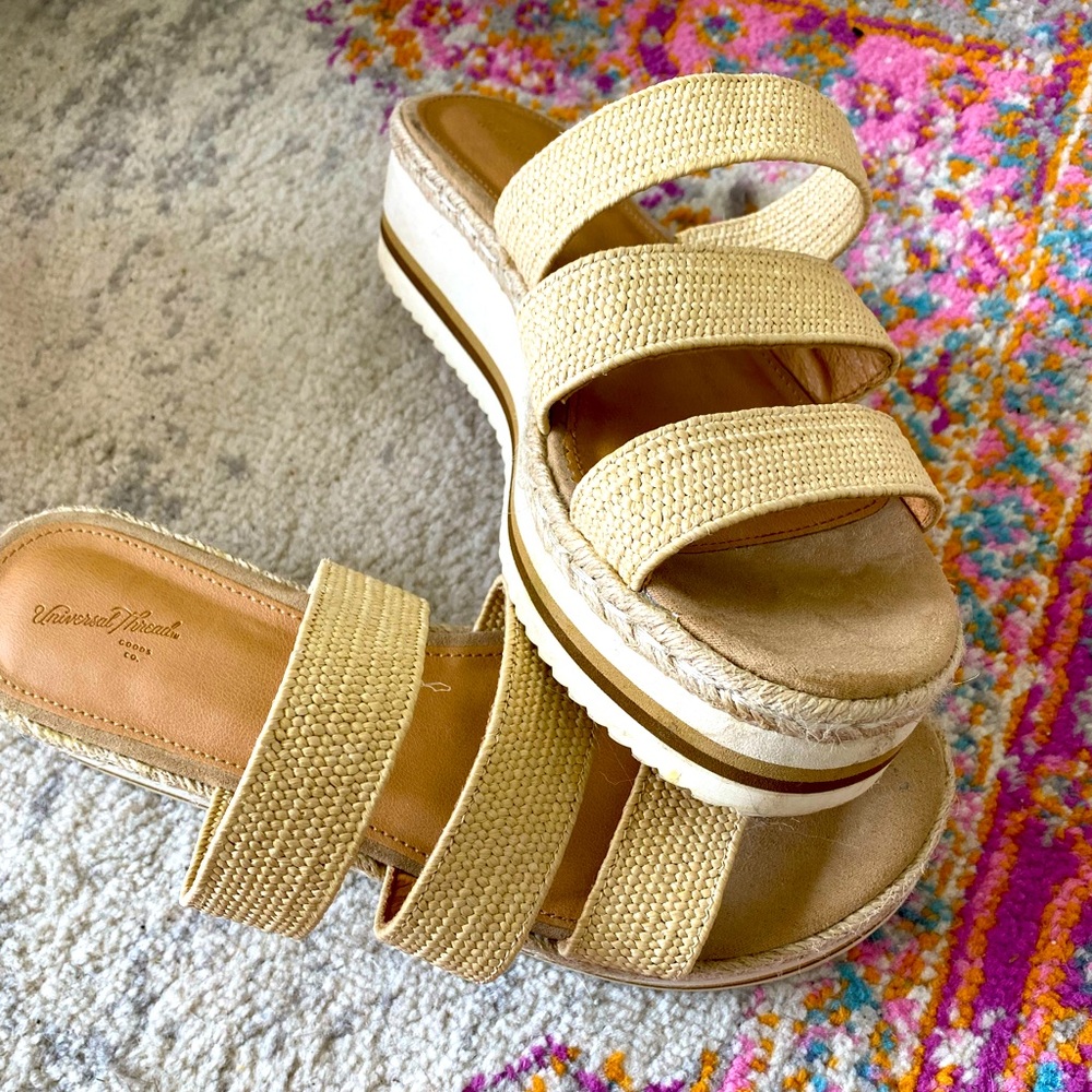 Steve Madden platform sandals. Size 8. Great condition